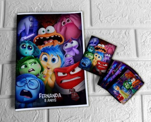Álbum de Figurinhas Divertida Mente 2