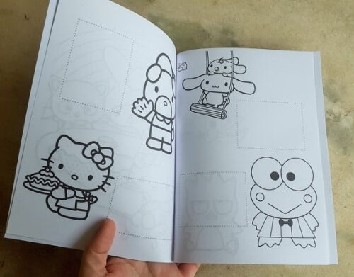 Álbum de Figurinhas Hello Kitty