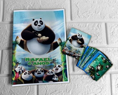 Álbum de Figurinhas Kung Fu Panda