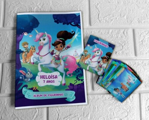 Álbum de Figurinhas Nella Uma Princesa Corajosa
