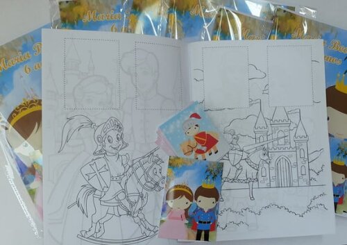 Álbum de Figurinhas Princesa e Príncipe