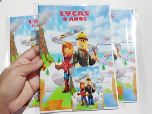 Álbum de Figurinhas Roblox
