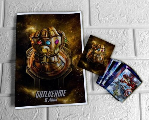 Álbum de Figurinhas Vingadores