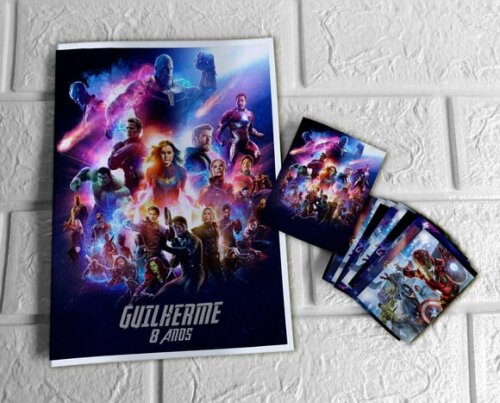 Álbum de Figurinhas Vingadores