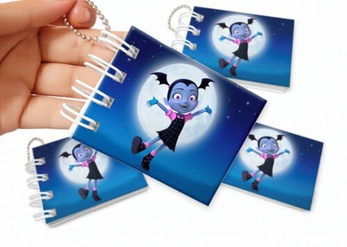 Mini Livro de Colorir 6x8cm Vampirina