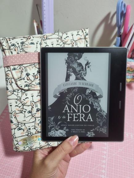 Capinha Bolsinha para Kindle em Tecido - Case Protetora Acolchoad