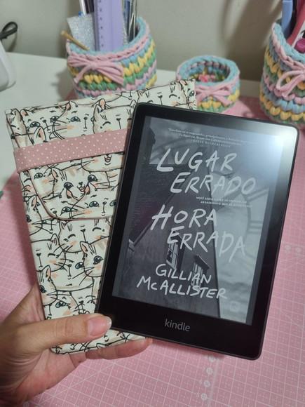 Capinha Bolsinha para Kindle em Tecido - Case Protetora Acolchoad