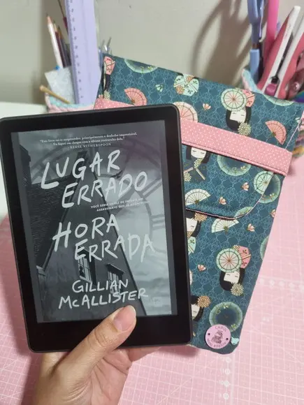 Capinha Bolsinha para Kindle em Tecido | Case Artesanal Gueixa