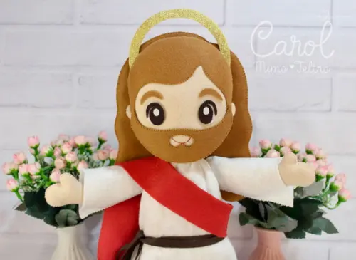 Jesus Cristo em Feltro com Braços Abertos Decoração Católica
