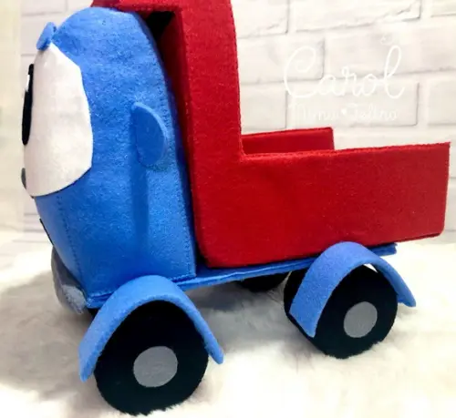 Léo o Caminhão Decorativo | Presente e Decoração Infantil