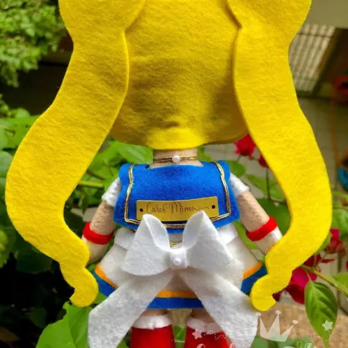 Sailor Moon Eternal em Feltro 22cm | Boneca Geek