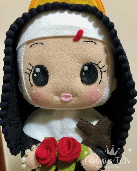 Boneca Santa Rita de Cássia em Feltro - 22cm (Artesanal)