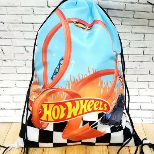30 Mochilas Hot Wheels