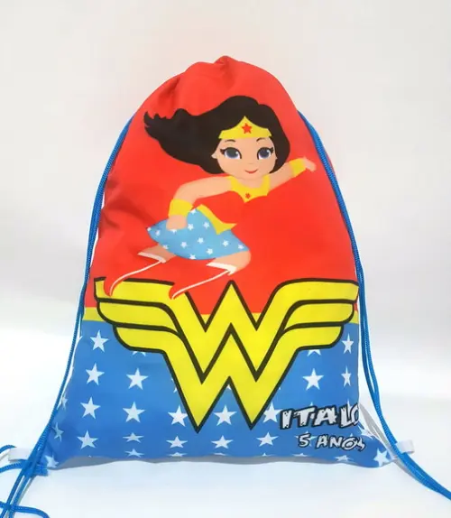 10 Mochila Mulher Maravilha - Grande