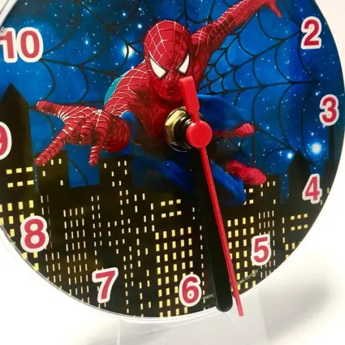 15 Relógio de Mesa Homem Aranha