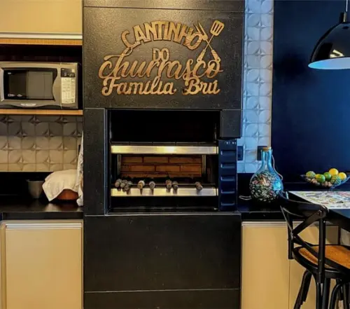 Cantinho do Churrasco Família Madeirado