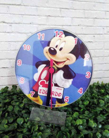 10 Relógios de Mesa Mickey
