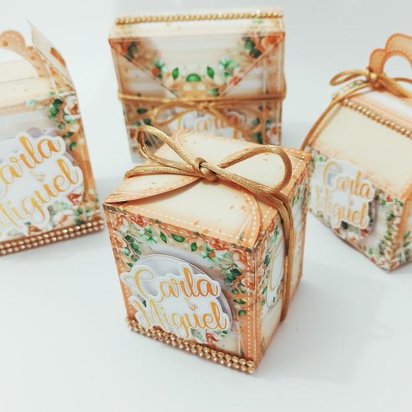 Arquivo de corte Floral Studio/PDF