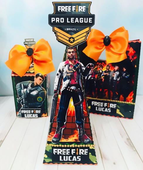 Arquivo de corte Free Fire Studio/PDF
