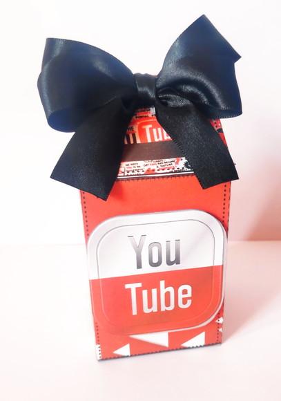 Arquivo de corte Youtube Studio/PDF