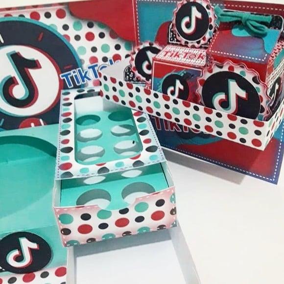 Arquivo de corte Caixa Cenário - Tik tok *STUDIO/PDF