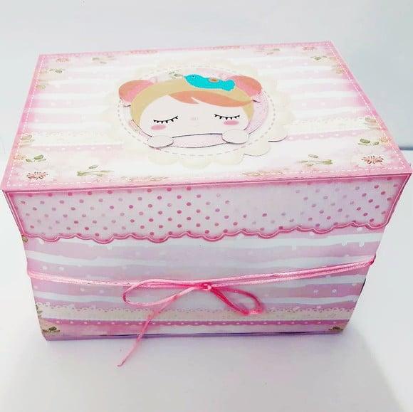Arquivo de corte Caixa cenário Metoo Doll*Studio/PDF