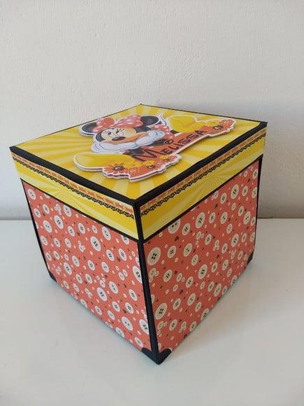 Arquivo de corte Caixa cenário Minnie Vermelha *Studio