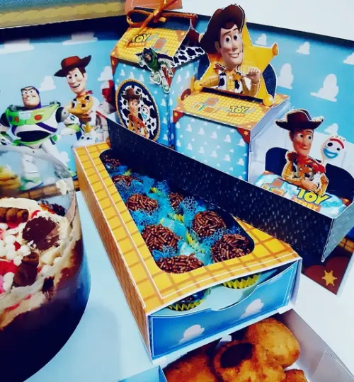 Arquivo de corte Caixa cenário Toy Story *Studio/PDF