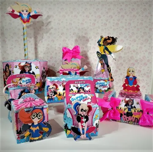 Arquivo de corte Super Hero Girls Studio/PDF/PNG