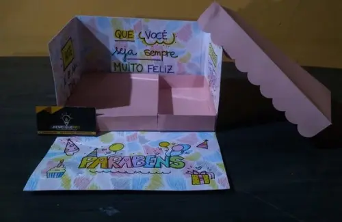 Arquivo de Corte Caixa Surpresa de Aniversario Studio