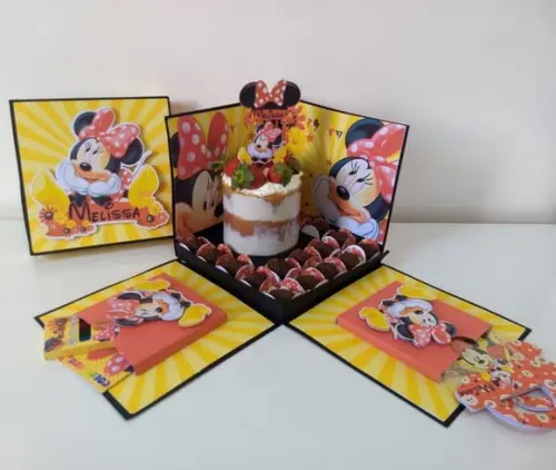 Arquivo de corte Caixa cenário Minnie Vermelha *Studio