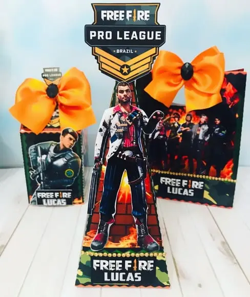 Arquivo de corte Free Fire Studio/PDF
