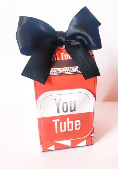Arquivo de corte Youtube Studio/PDF