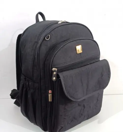Mochila Universitária Nylon Amassado + Brinde Estojo Triplo