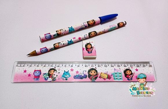 25 Kits Lápis, Caneta,regua e Borracha a Casa Mágica da Gabi