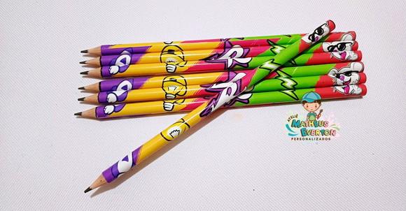 25 Lapis Personalizados Emily Vick