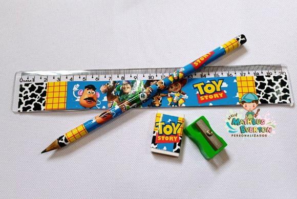 35 Kits Lápis, Borracha, Régua e Apontador Toy Story