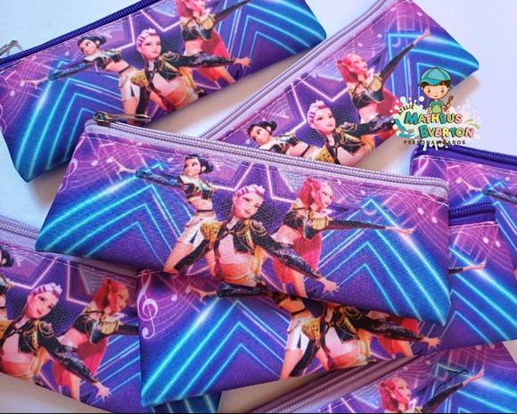 40 Estojos Slim Hello Guerreiras do K-pop Tam: 19x7cm