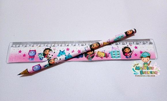 45 Kits Lápis e Régua Personalizado a Casa Mágica da Gabi