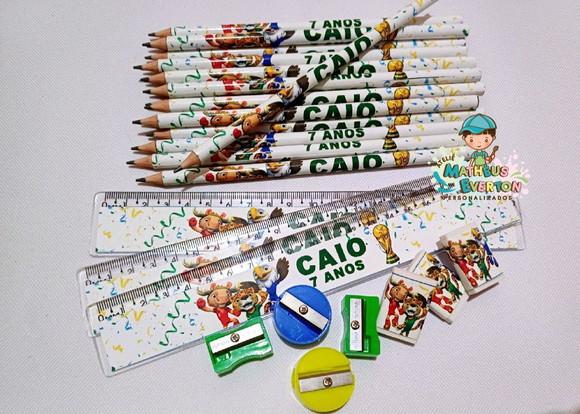 50 Kits Lápis, Borracha, Régua e Apontador Mascote da Copa