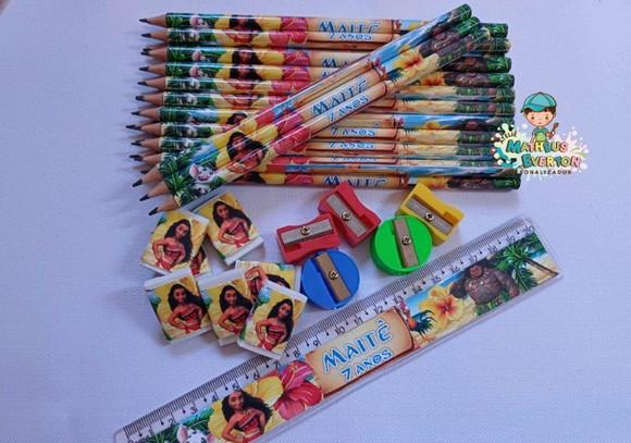 50 Kits Lápis, Borracha, Régua e Apontador Moana