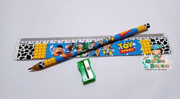 50 Kits Lápis, Régua e Apontador Personalizado Toy Story