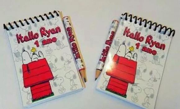 60 Bloquinho + Mini Lapis e Lapela - Tema Snoopy