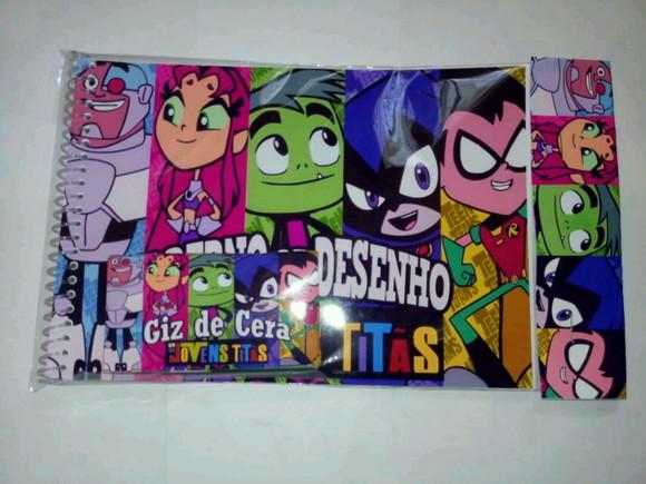 65 Caderno de Desenho e Giz de c Personalizado Jovens Titãs