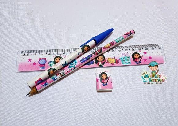 25 Kits Lápis, Caneta,regua e Borracha a Casa Mágica da Gabi