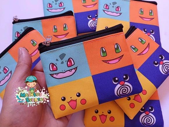 25 Porta Moedas Pokémon Tamanho: 10x12cm