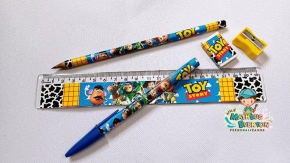 25 Super Kits Escolares Personalizados Toy Story