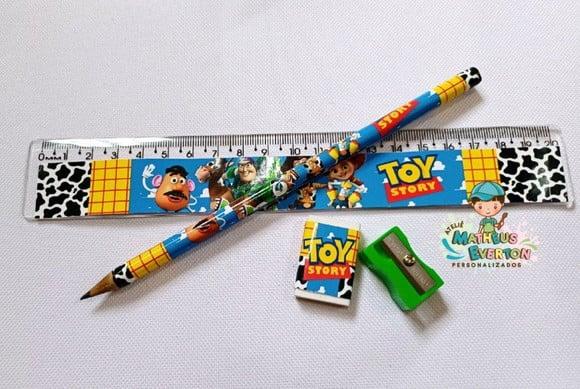 30 Kits Lápis, Borracha, Régua e Apontador Toy Story