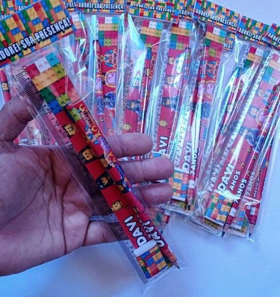 30 Kits Lápis, Régua e Borracha Lego