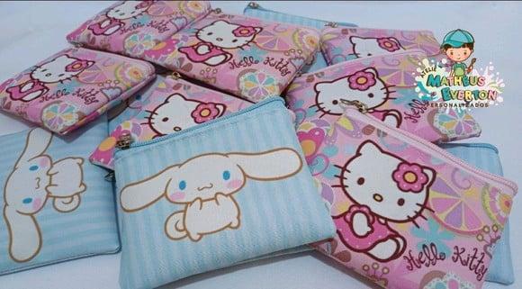 30 Porta Moedas Hello Kitty Tamanho: 10x12cm